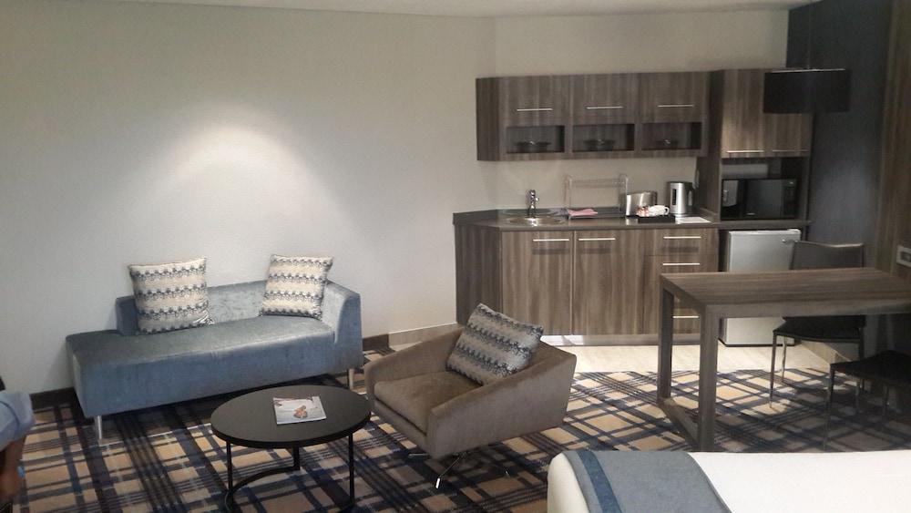 Fotos del hotel - GARDEN COURT MILPARK