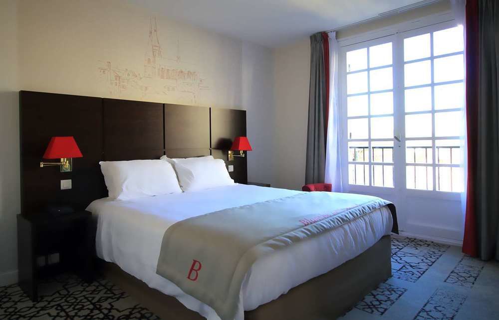 Best Western Blanche De Castille Dourdan