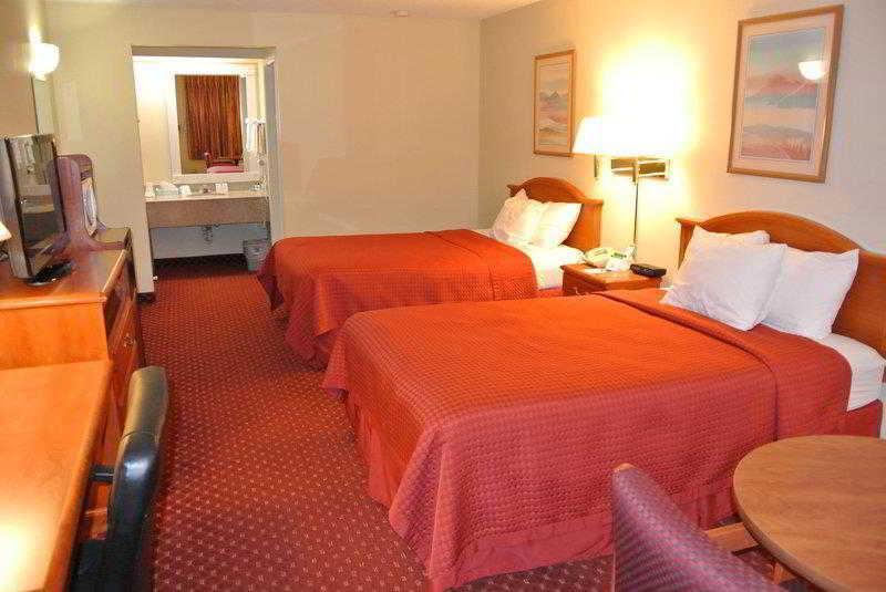 Quality Inn & Suites Garland - East Dallas