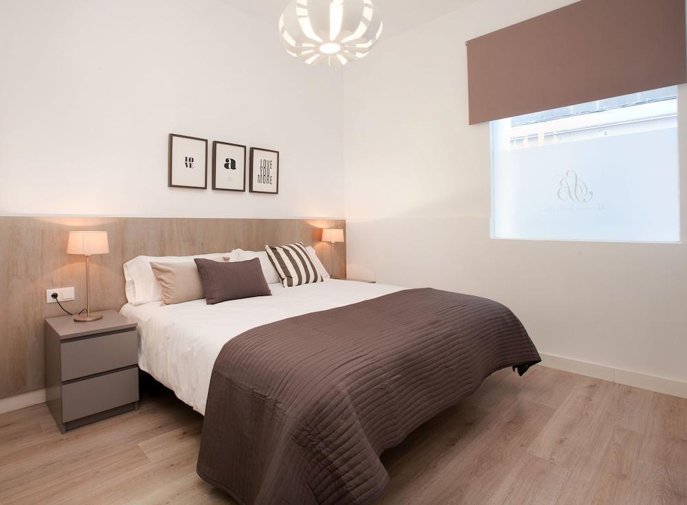 CLICK&FLAT SENECA SUITES