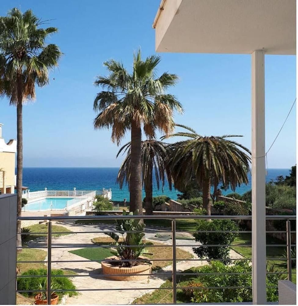 APARTMENT WITH 2 BEDROOMS IN TARRAGONA; WITH WONDERFUL SEA VIEW; POOL ACCESS; FURNISHED GARDEN - 250