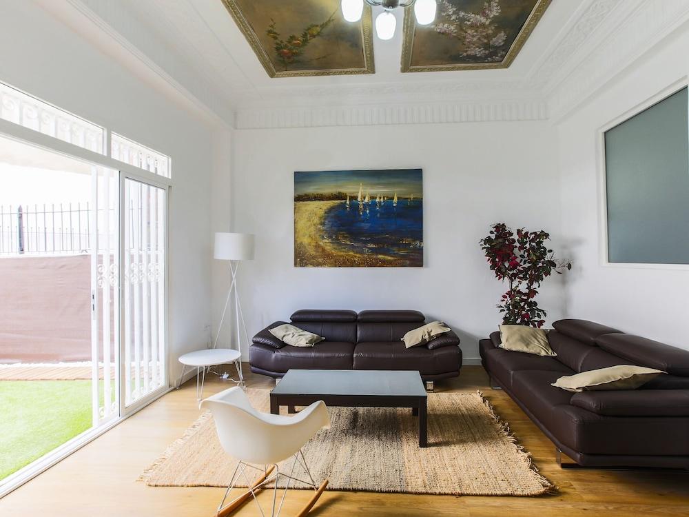 TOTAL VALENCIA TERRACE