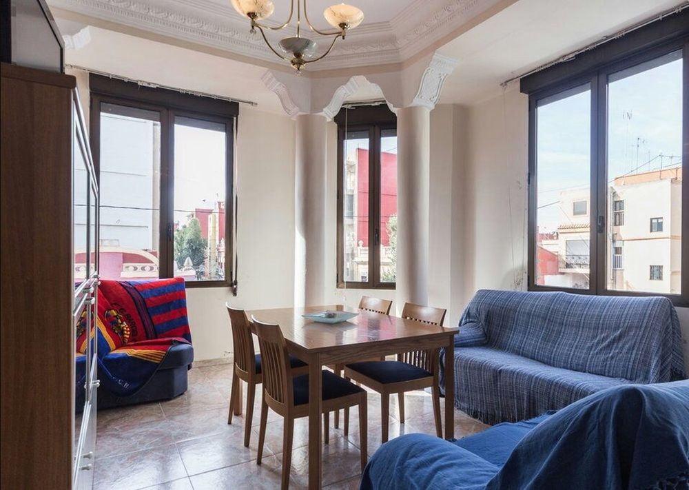 APARTMENT WITH 3 BEDROOMS IN VALÈNCIA; WITH WONDERFUL SEA VIEW AND FURNISHED TERRACE - 500 M FROM TH