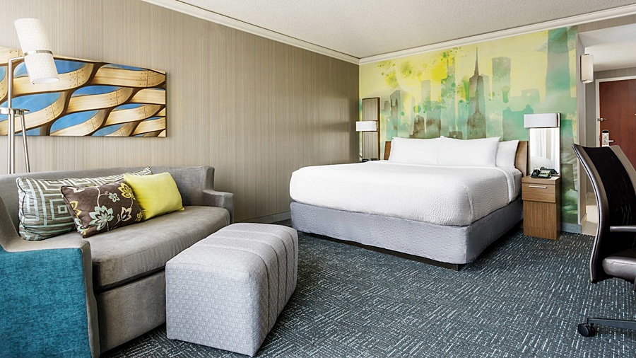 COURTYARD BY MARRIOTT CHICAGO MAGNIFICENT MILE