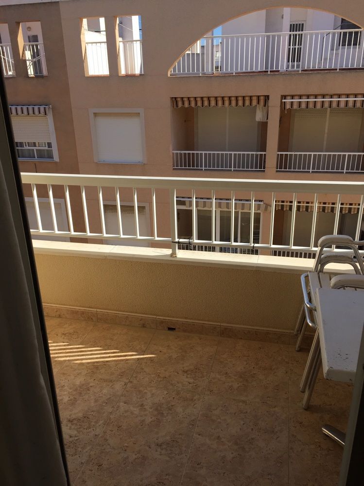 APARTMENT WITH 2 BEDROOMS IN GUARDAMAR DEL SEGURA; WITH FURNISHED BALCONY - 300 M FROM THE BEACH