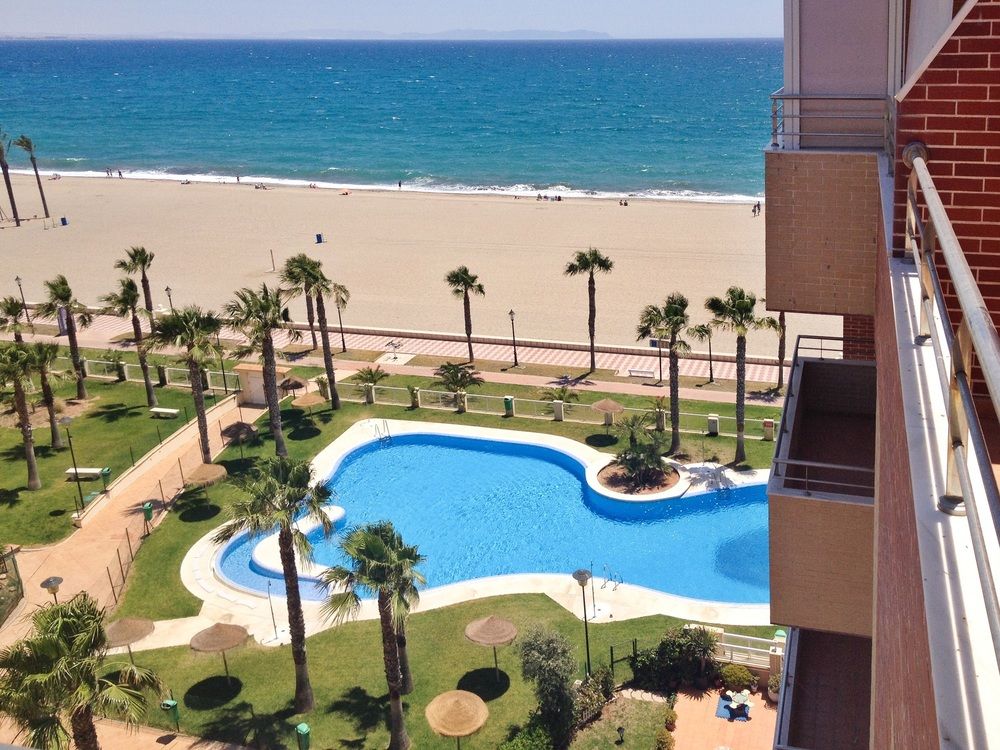 APARTMENT WITH 2 BEDROOMS IN ROQUETAS DE MAR; WITH WONDERFUL SEA VIEW;