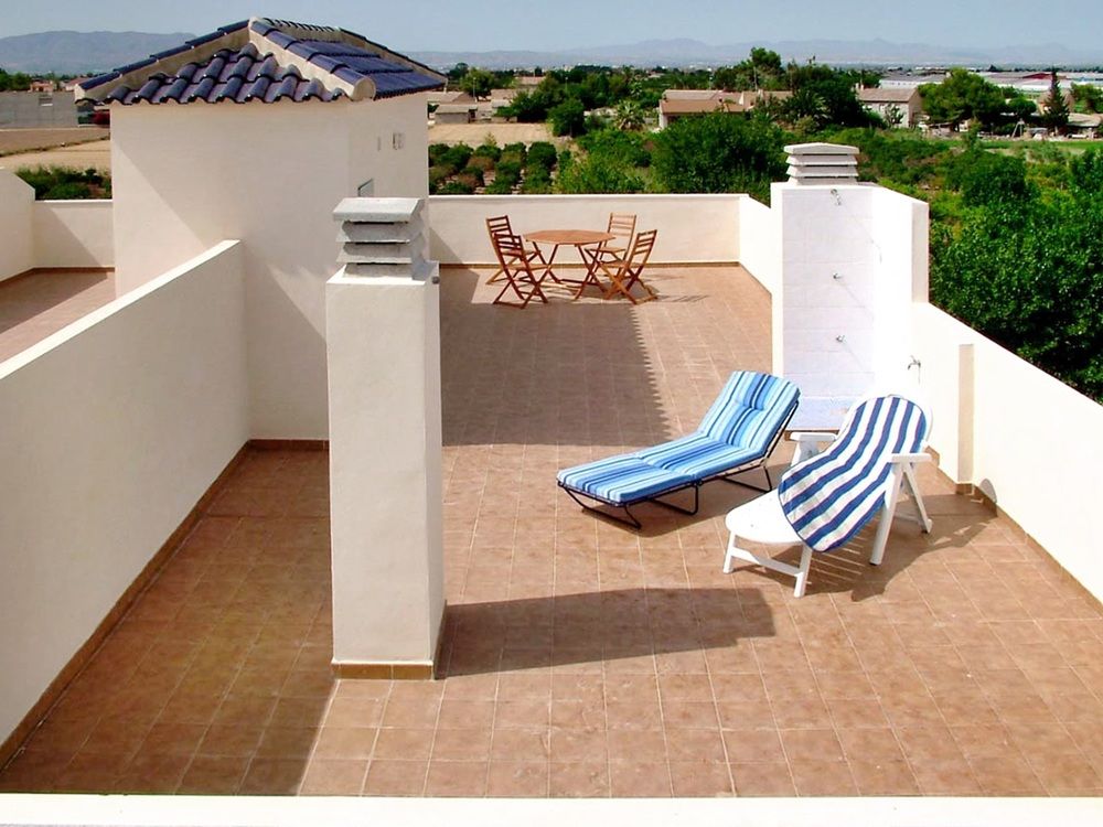 APARTMENT WITH 2 BEDROOMS IN HEREDADES; WITH WONDERFUL MOUNTAIN VIEW; SHARED POOL AND FURNISHED TERR