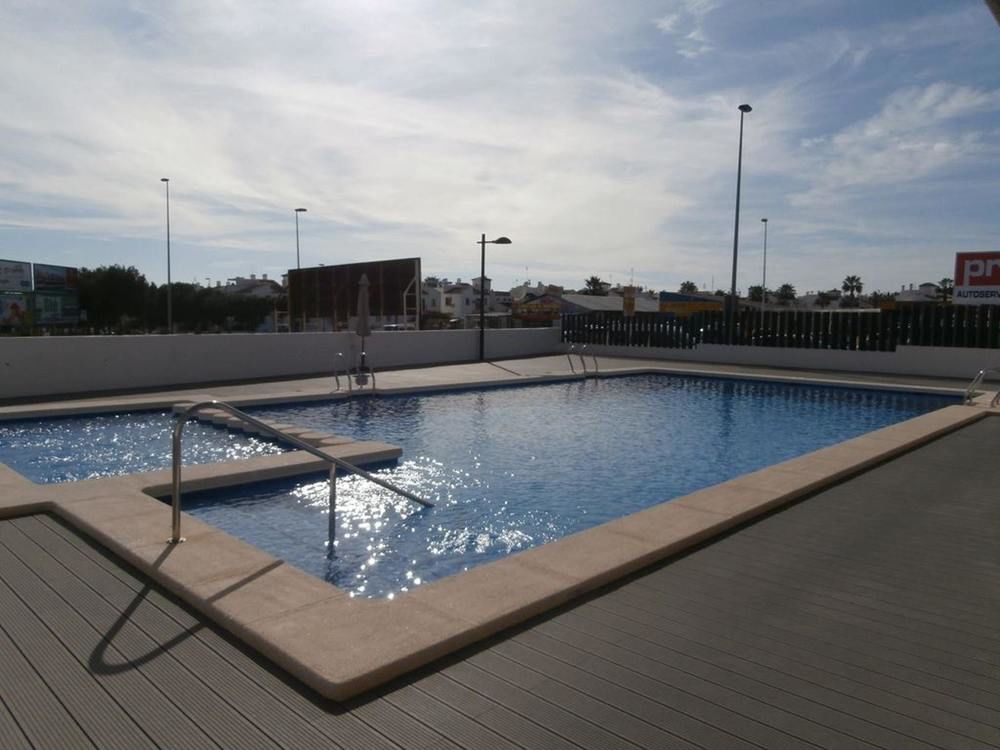 APARTMENT WITH 2 BEDROOMS IN ALICANTE; WITH SHARED POOL; FURNISHED TERRACE AND WIFI - 2 KM FROM THE