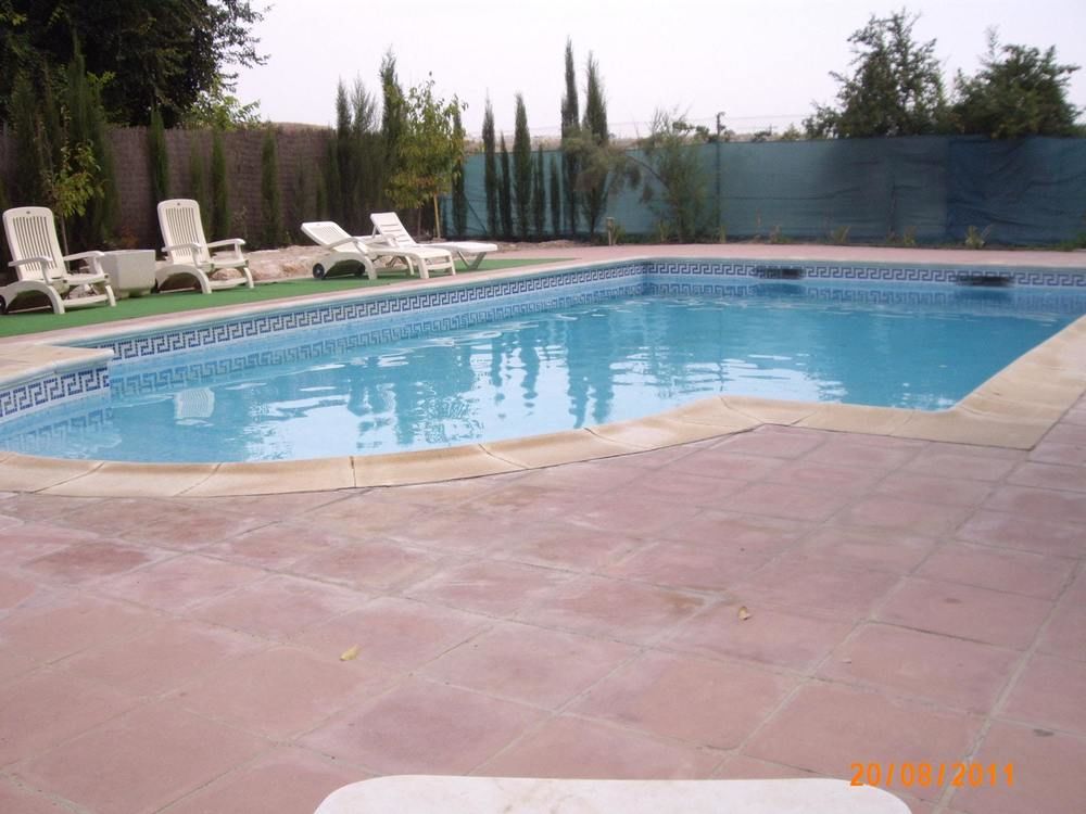 HOUSE WITH 5 BEDROOMS IN CÓRDOBA; WITH PRIVATE POOL; ENCLOSED GARDEN AND WIFI - 120 KM FROM THE BEAC