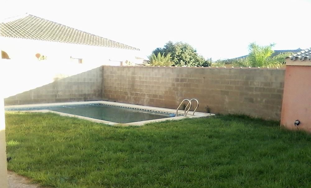 HOUSE WITH 2 BEDROOMS IN CHICLANA DE LA FRONTERA; WITH PRIVATE POOL AN