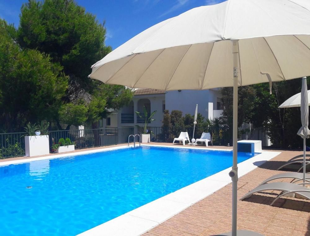 APARTMENT WITH 4 BEDROOMS IN BÉTERA; WITH POOL ACCESS; ENCLOSED GARDEN AND WIFI - 18 KM FROM THE BEA
