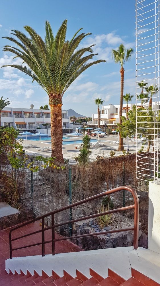 APARTMENT WITH 2 BEDROOMS IN ARONA; TENERIFE; WITH WONDERFUL MOUNTAIN VIEW; SHARED POOL; ENCLOSED GA