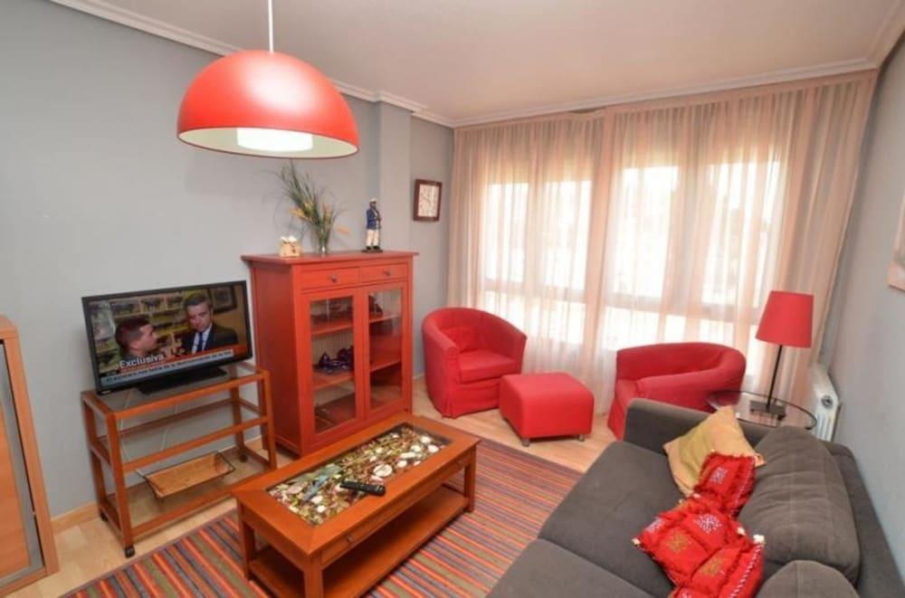 APARTMENT IN ISLA PLAYA; CANTABRIA 103310 BY MO RENTALS