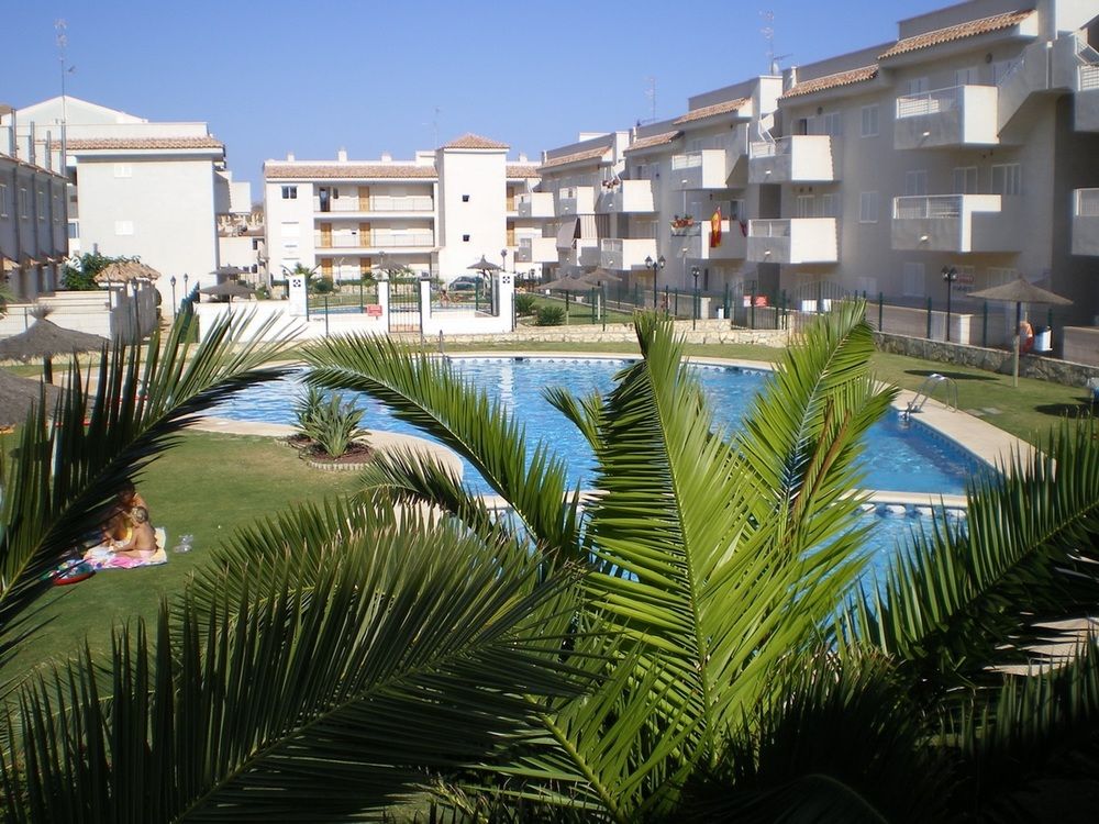APARTMENT WITH 2 BEDROOMS IN ÁGUILAS; MURCIA; WITH WONDERFUL MOUNTAIN VIEW; POOL ACCESS AND ENCLOSED