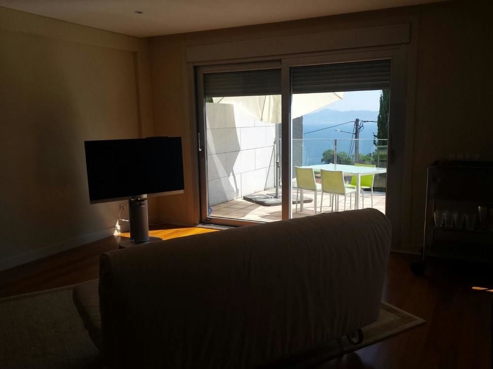 HOUSE WITH 3 BEDROOMS IN SANXENXO; WITH WONDERFUL SEA VIEW; PRIVATE POOL; ENCLOSED GARDEN - 200 M FR
