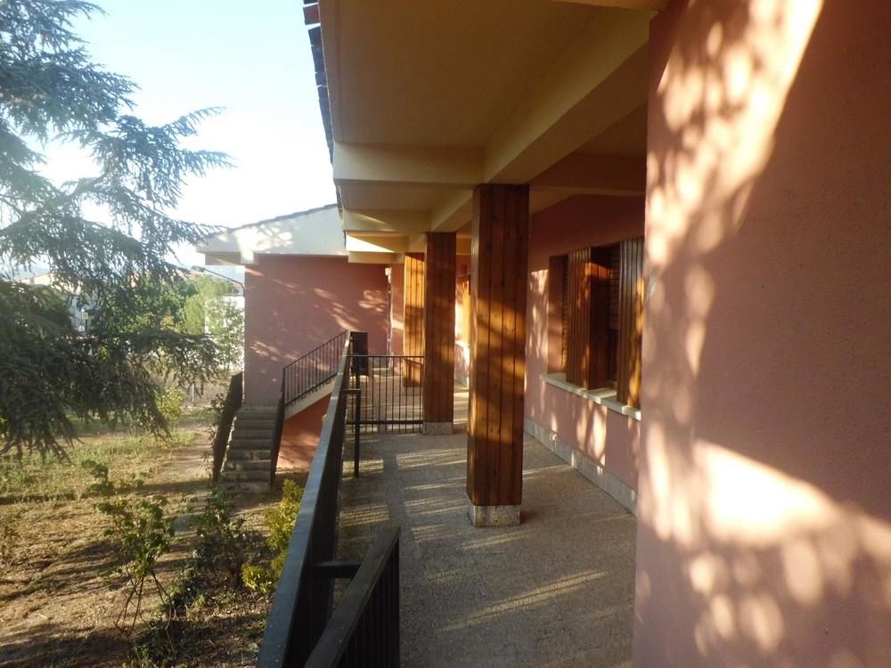 HOUSE WITH 3 BEDROOMS IN CASALARREINA - 30 KM FROM THE SLOPES