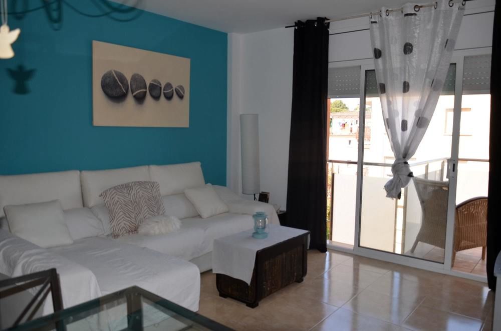 APARTMENT WITH 2 BEDROOMS IN CUNIT; WITH WONDERFUL CITY VIEW; FURNISHED BALCONY AND WIFI