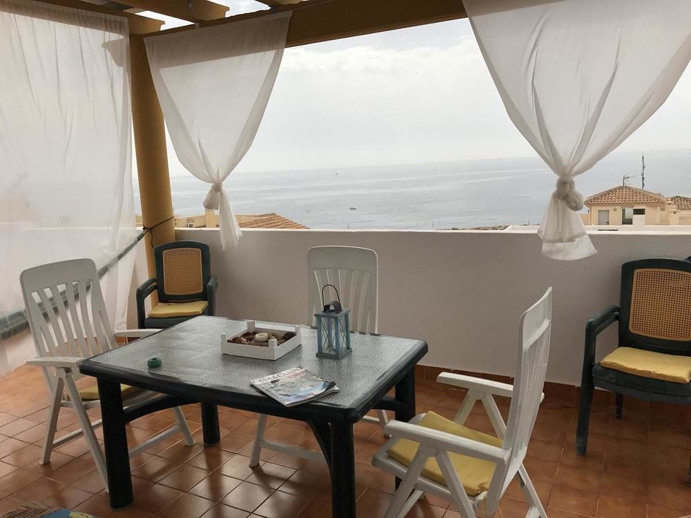 APARTMENT WITH 3 BEDROOMS IN VILLARICOS; WITH WONDERFUL SEA VIEW AND FURNISHED TERRACE - 200 M FROM