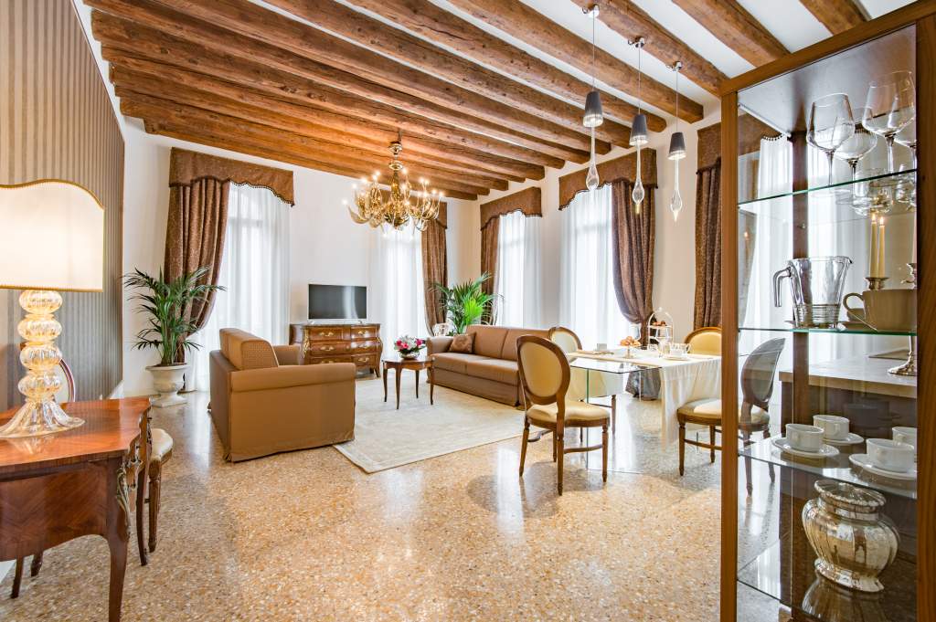 Fotos del hotel - SAN TEODORO PALACE LUXURY APARTMENTS