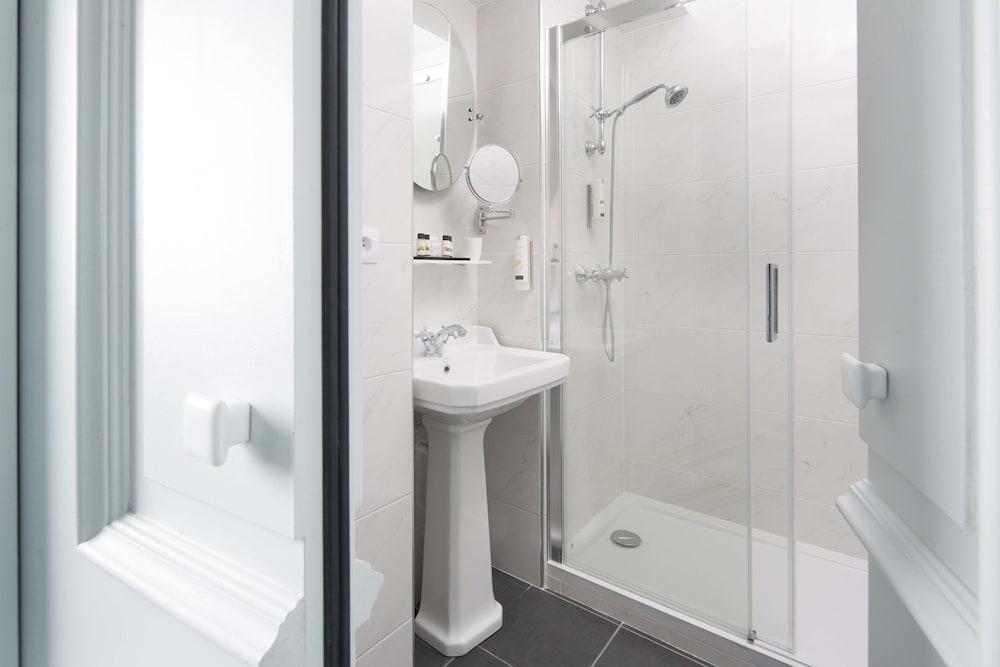 Fotos del hotel - CELESTE HOTEL & SPA PARIS BATIGNOLLES