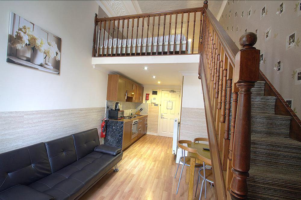 Fotos del hotel - HYDE PARK ECONOMY APARTMENTS