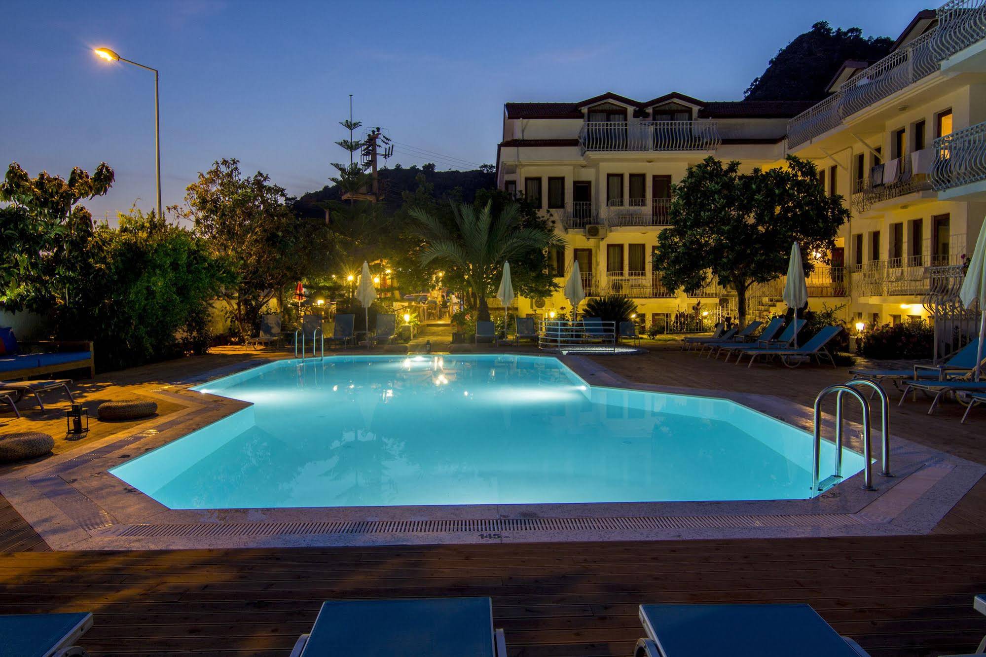 Ünsal Hotel
