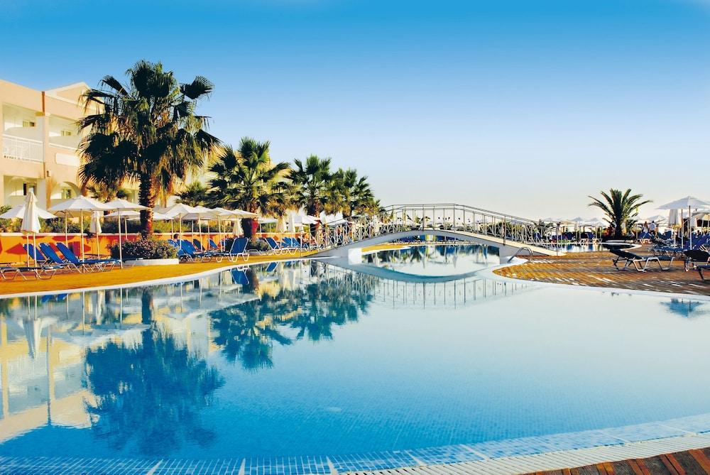 Fotos del hotel - Sandy Beach Resort