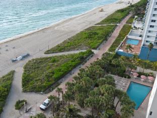 Fotos del hotel - CRYSTAL BEACH SUITES OCEANFRONT HOTEL