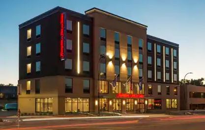 Hampton Inn & Suites Minneapolis/University Area,