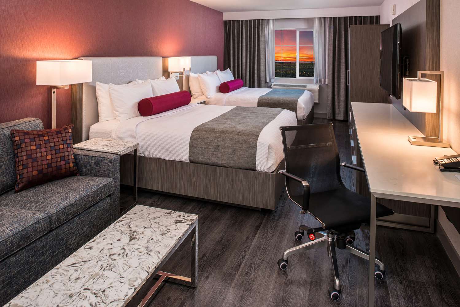 Best Western Plus Temecula Wine Country Hotel &Suites