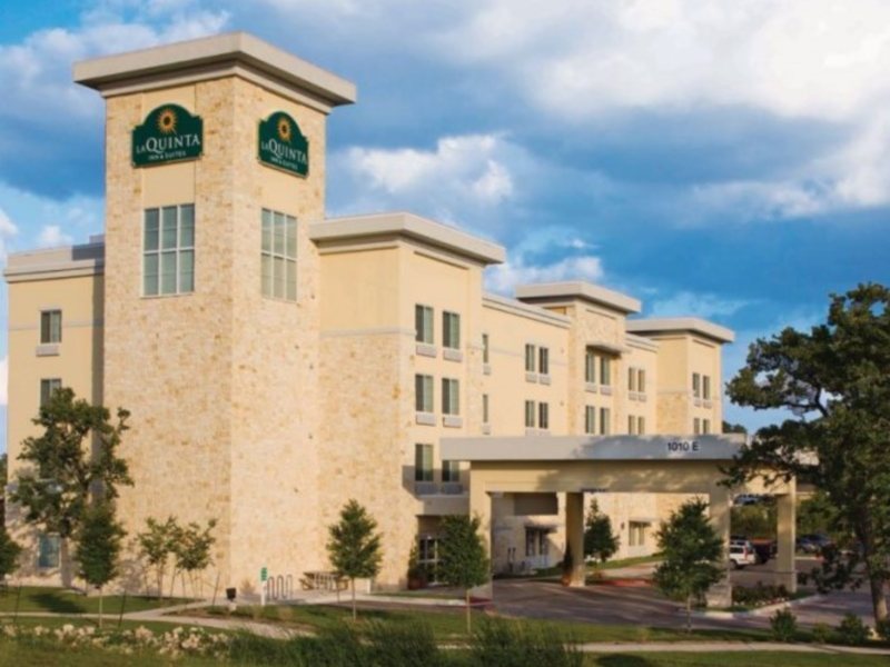 La Quinta Inn and Suites Austin Cedar Park