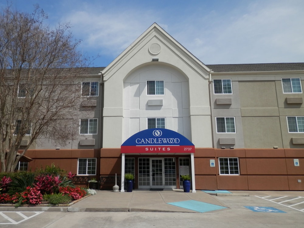 Sonesta Simply Suites Houston – NASA Clear Lake