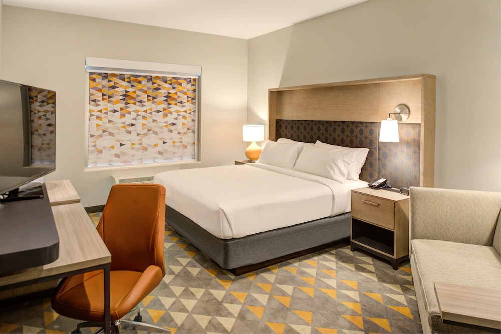 Holiday Inn Hotel & Suites Houston West - Katy Mills, an IHG Hotel