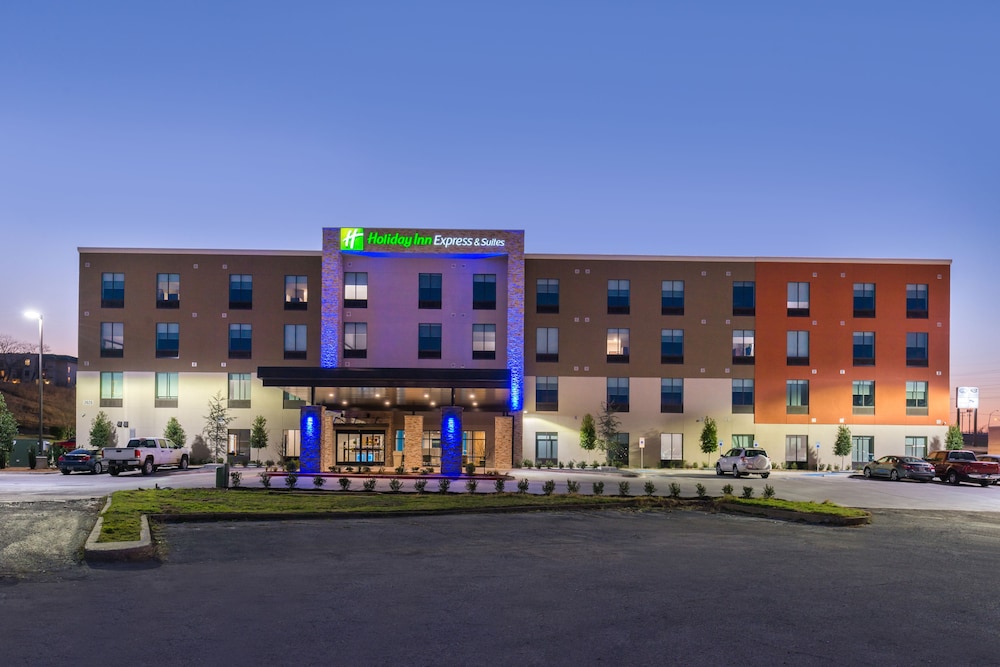 Holiday Inn Express & Suites Fort Worth West, an IHG Hotel