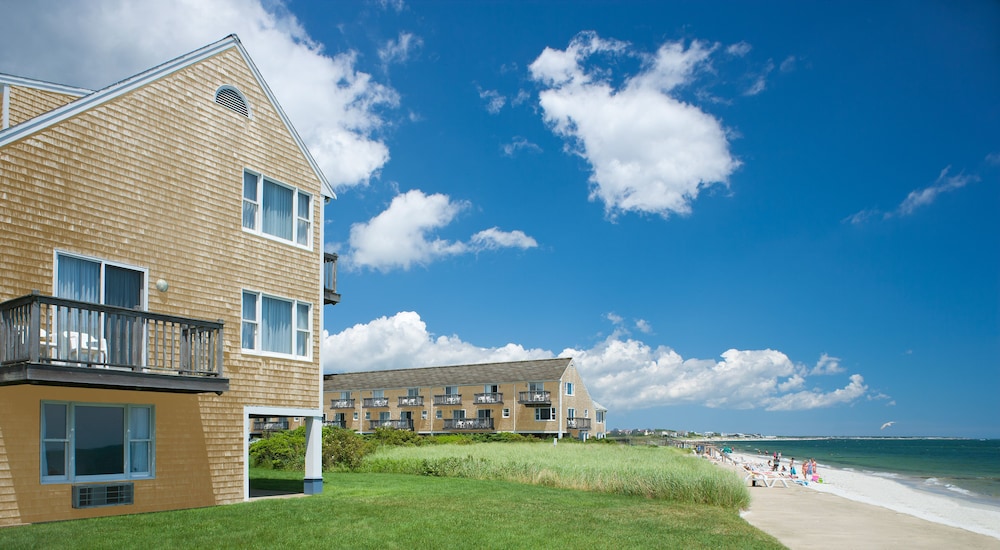 Ocean Mist Beach Hotel & Suites