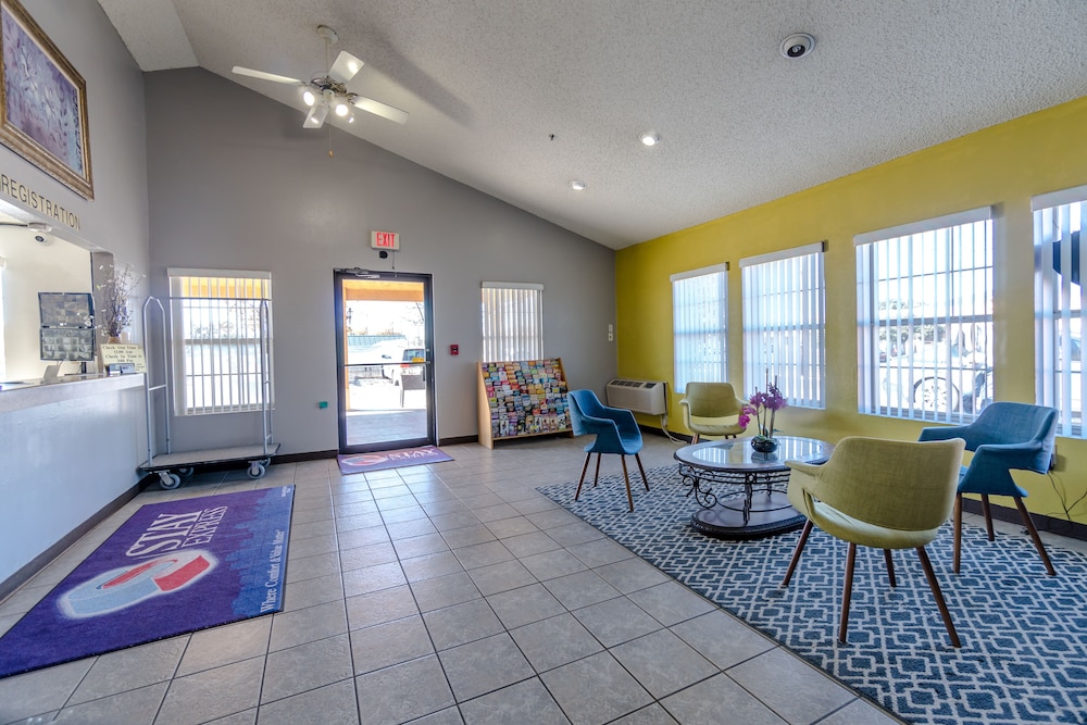 Econo Lodge San Antonio near SeaWorld - Medical Center