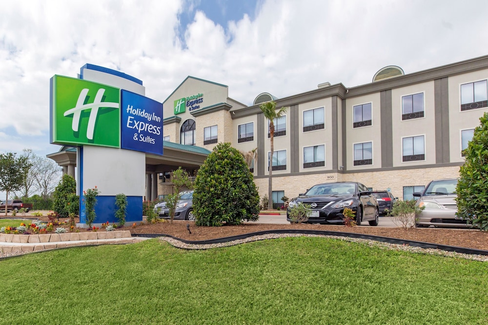 Holiday Inn Express Hotel & Suites Houston-Alvin, an IHG Hotel