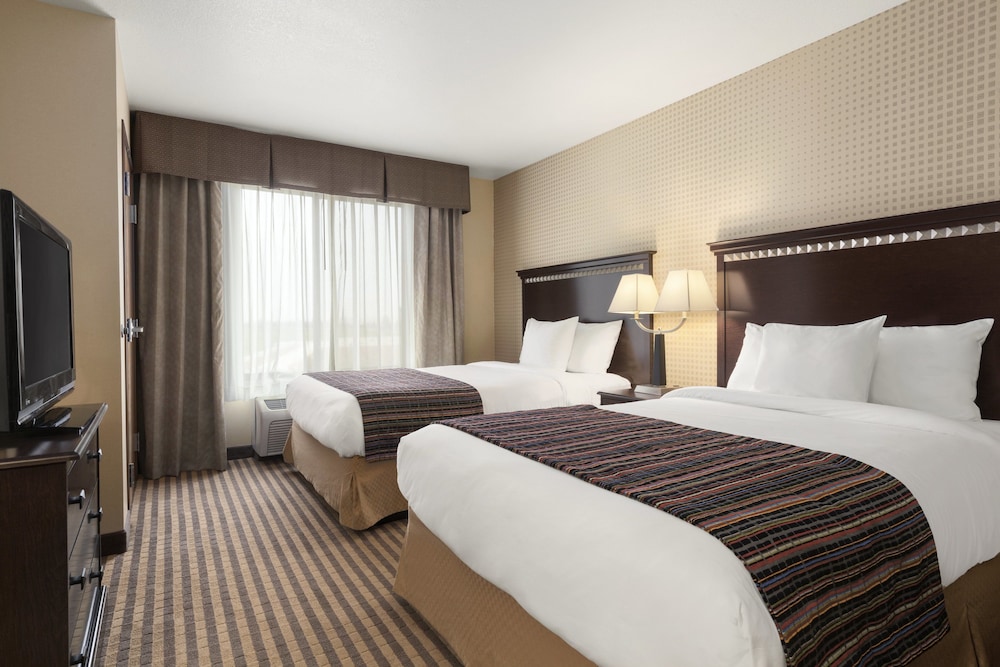 Country Inn & Suites by Radisson, Dixon, CA - UC Davis Area