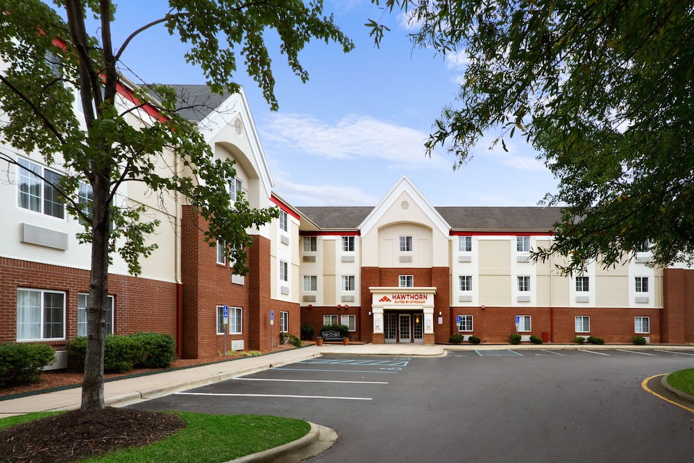 Hawthorn Suites By Wyndham Omaha/Old Mill