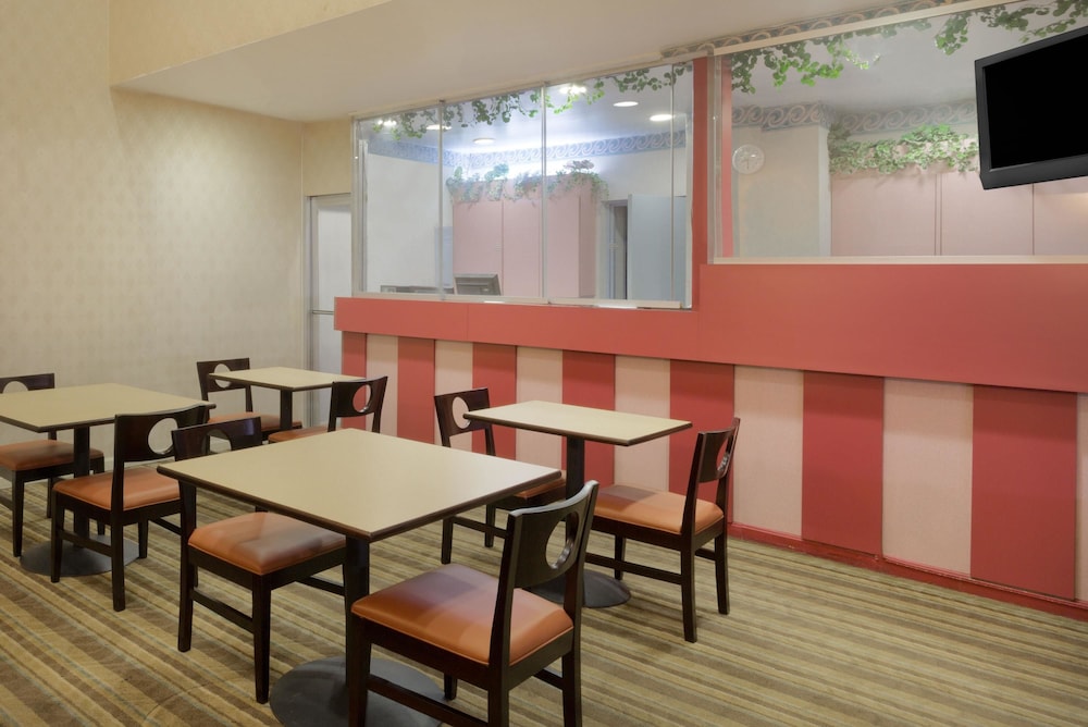 Fotos del hotel - Red Carpet Inn Washington DC