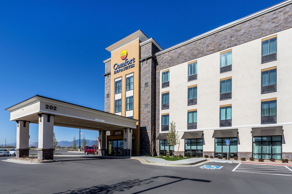 Comfort Suites Airport