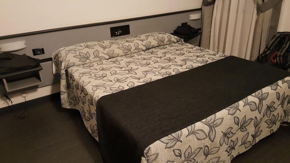 Fotos del hotel - HOTEL HOLIDAY