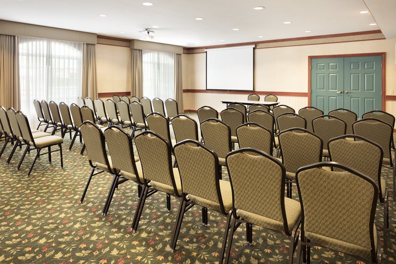 Country Inn & Suites by Radisson, Michigan City, IN