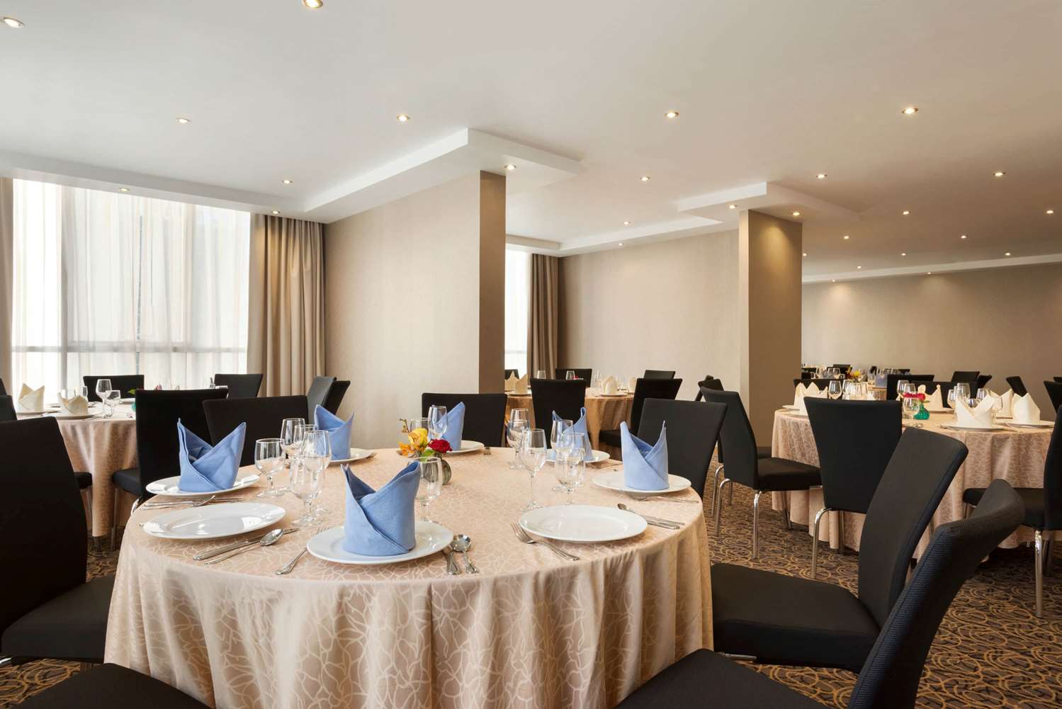 Fotos del hotel - TRYP Hotel by Wyndham Abu Dhabi