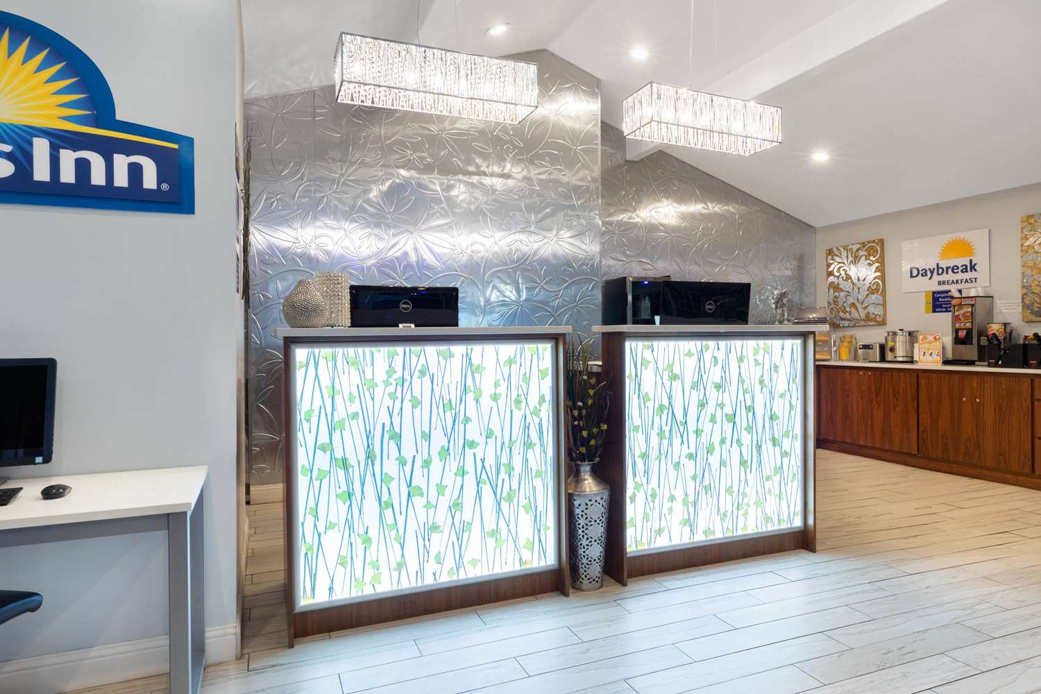Days Inn by Wyndham Roseburg