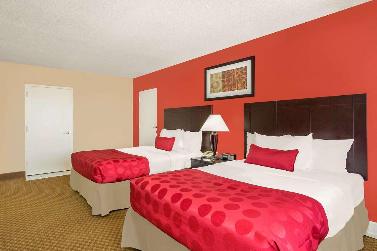 Ramada Plaza Fayetteville Fort Bragg Area