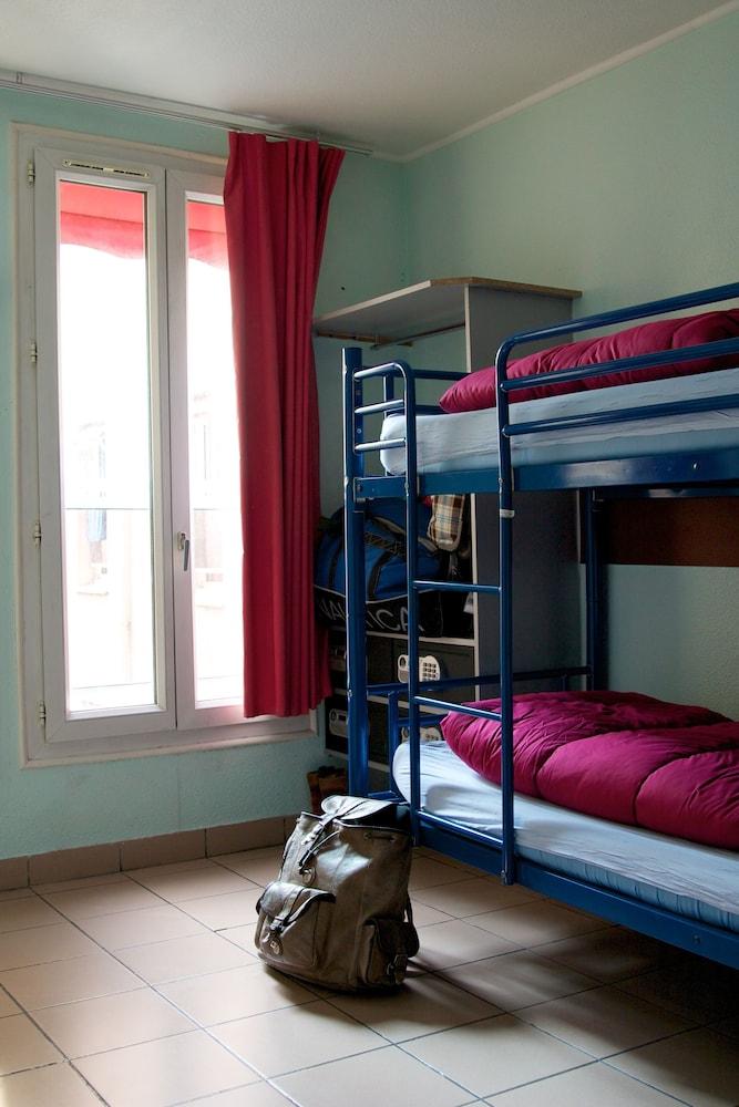 Auberge Internationale des Jeunes - Hostel
