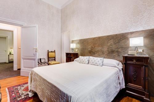 Fotos del hotel - Affreschi Su Roma Luxury B&B
