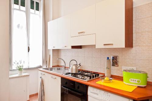 Fotos del hotel - Opera Inn Suites - Rooms and Apartments