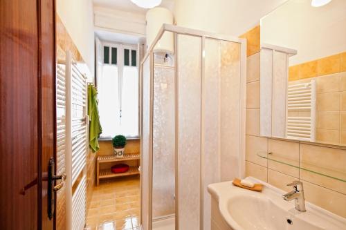 Fotos del hotel - Opera Inn Suites - Rooms and Apartments